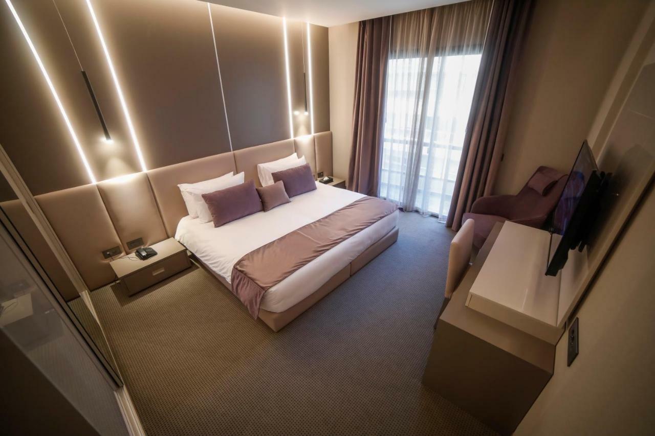 Rawsheh 51 Hotel Beirute Exterior foto